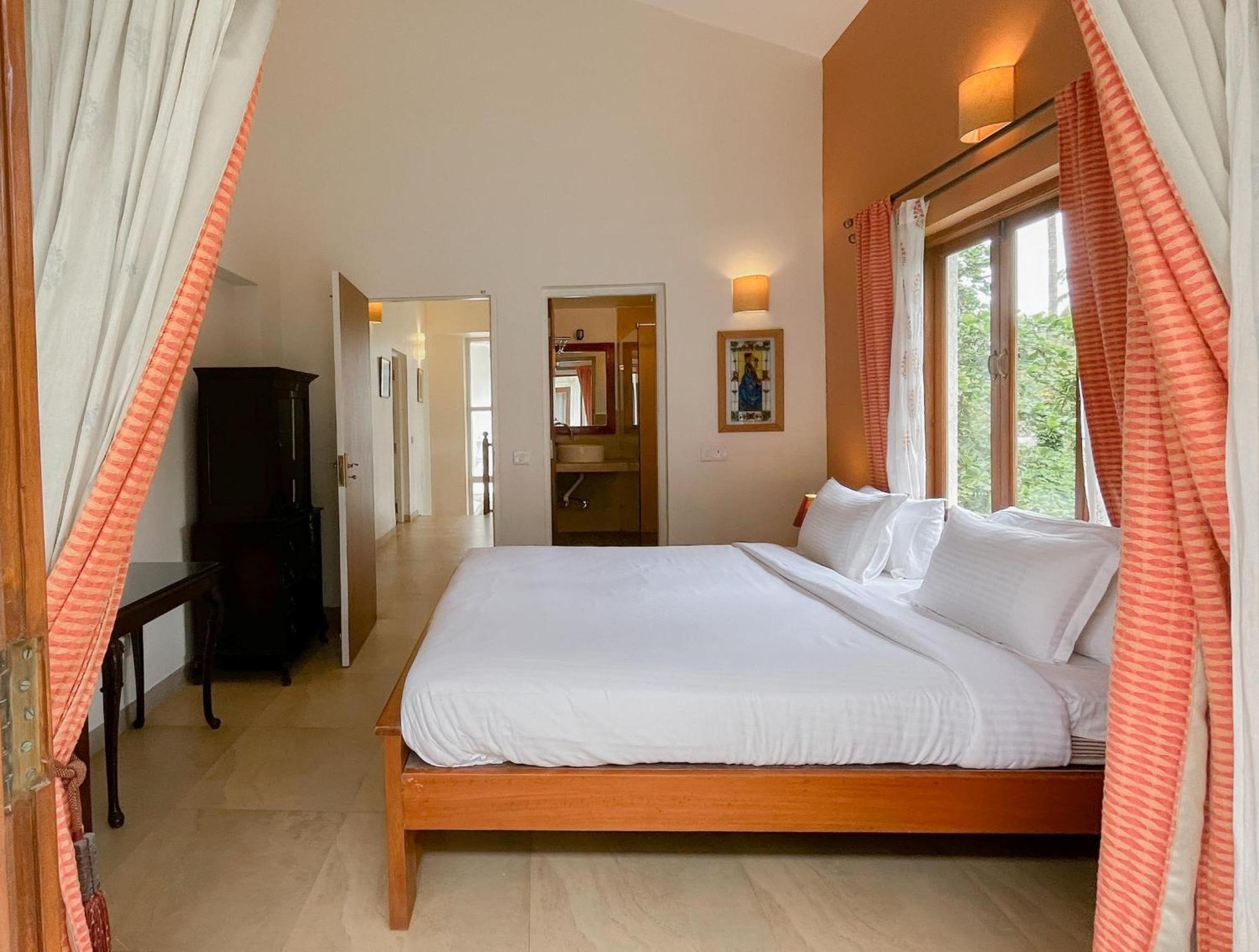 Rainforest - Casa Azure 5 Min Walk To The Beach Calangute Ngoại thất bức ảnh